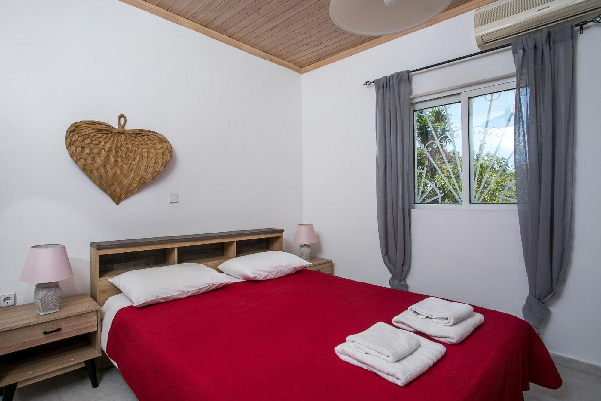 Tinas Dreams By The Sea Villa Afantou Exterior photo